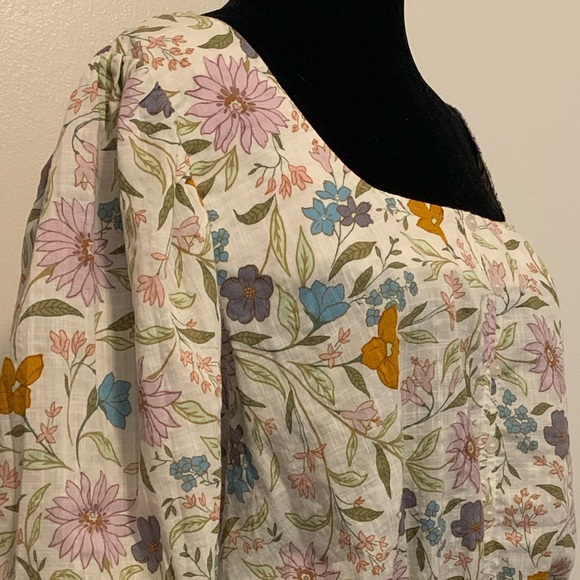 a.n.a Tops - NWT Floral peplum blouse - Long Sleeve - XL - a.n.a